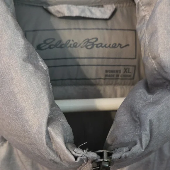 Eddie Bauer CirrusLite Down Vest Silver Gray XL Womens - Picture 2 of 7